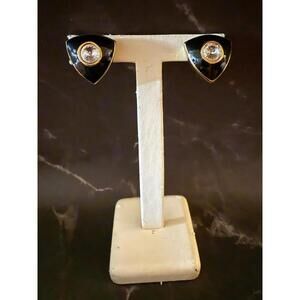 Retro Chic Black Triangle Earrings Sparkling Center Stone